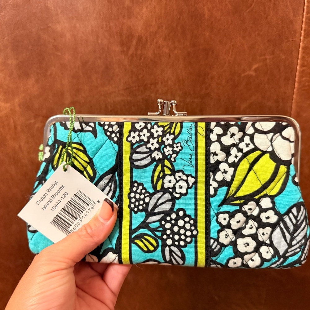 Vera Bradley Island Blooms Clutch NWT
